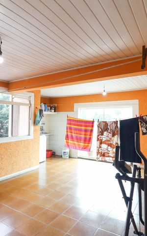 Casa à venda com 100m², 2 quartos e 3 vagas