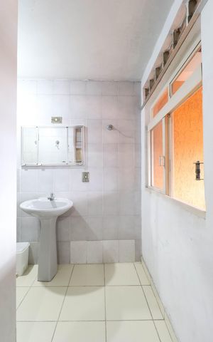 Casa à venda com 100m², 2 quartos e 3 vagas
