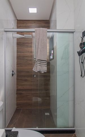 Casa de condomínio à venda com 170m², 3 quartos e 1 vagaBanheiro