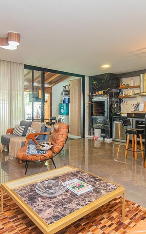 Casa de condomínio à venda com 170m², 3 quartos e 1 vagaSala