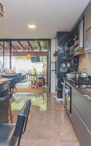 Casa de condomínio à venda com 170m², 3 quartos e 1 vagaCozinha