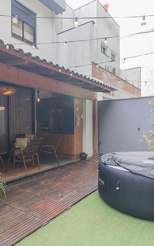 Casa de condomínio à venda com 170m², 3 quartos e 1 vagaQuintal