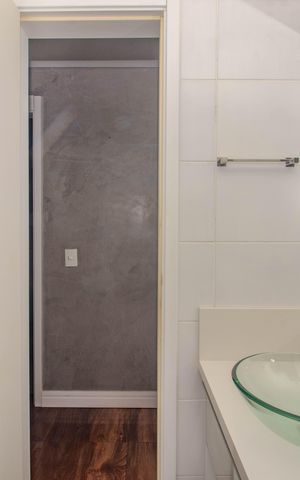 Apartamento à venda com 71m², 3 quartos e 2 vagas Apartamento à venda com 71m², 3 quartos e 2 vagasBanheiro Social
