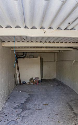 Casa à venda com 190m², 2 quartos e 1 vaga Casa à venda com 190m², 2 quartos e 1 vagaSalão multiuso