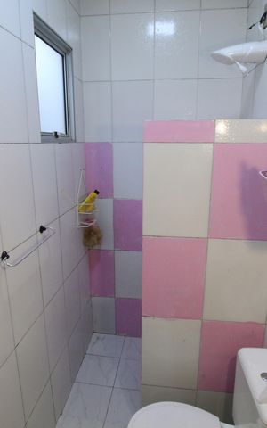 Casa à venda com 180m², 4 quartos e 2 vagasBanheiro da Suíte 2