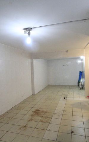 Casa à venda com 180m², 4 quartos e 2 vagasGaragem