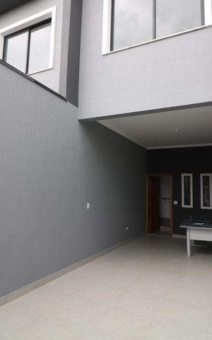 Casa à venda com 80m², 2 quartos e 2 vagasGaragem
