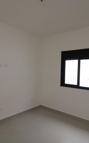 Casa à venda com 80m², 2 quartos e 2 vagasSuíte