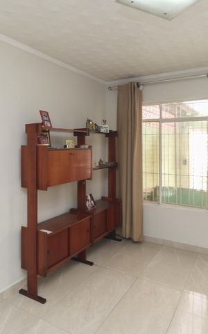 Casa à venda com 103m², 2 quartos e 2 vagas Casa à venda com 103m², 2 quartos e 2 vagasSala