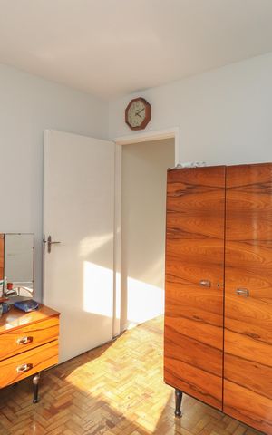 Casa à venda com 103m², 2 quartos e 2 vagas Casa à venda com 103m², 2 quartos e 2 vagasQuarto 2