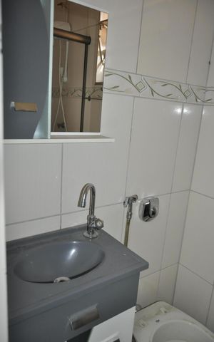 Casa à venda com 65m², 2 quartos e 1 vagaBanheiro social