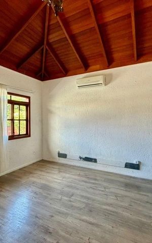 Casa para alugar com 506m², 4 quartos e 5 vagas Casa para alugar com 506m², 4 quartos e 5 vagasQuarto