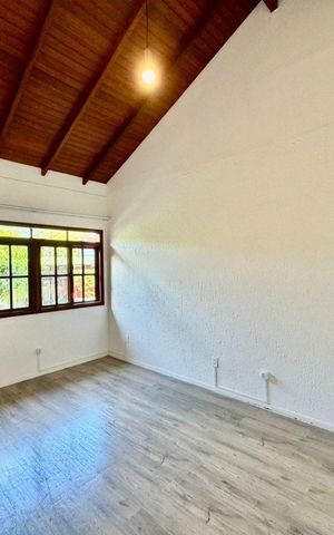 Casa para alugar com 506m², 4 quartos e 5 vagas Casa para alugar com 506m², 4 quartos e 5 vagasQuarto