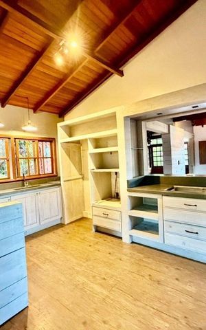 Casa para alugar com 506m², 4 quartos e 5 vagas Casa para alugar com 506m², 4 quartos e 5 vagasQuarto