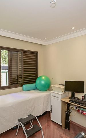 Apartamento à venda com 145m², 3 quartos e 2 vagasSuíte 1