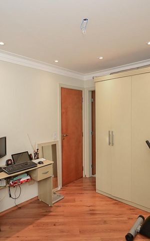 Apartamento à venda com 145m², 3 quartos e 2 vagasSuíte 1