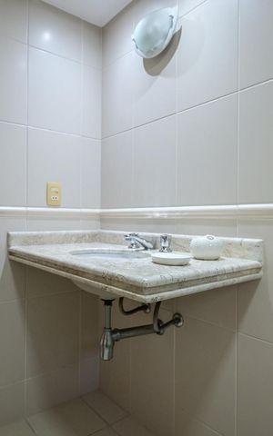 Apartamento à venda com 145m², 3 quartos e 2 vagasBanheiro Suíte 1