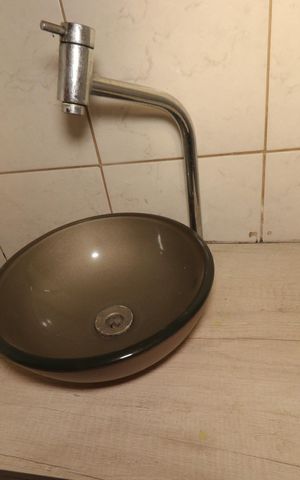 Casa à venda com 138m², 4 quartos e 2 vagasBanheiro Social da Casa 2 - Pia