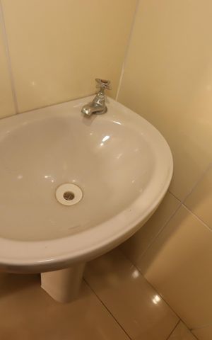 Casa à venda com 138m², 4 quartos e 2 vagasBanheiro 2 da Casa 1 - Pia