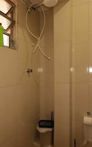 Casa à venda com 138m², 4 quartos e 2 vagasBanheiro 2 da Casa 1