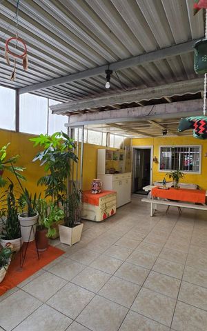 Casa para alugar com 105m², 2 quartos e 2 vagas Casa para alugar com 105m², 2 quartos e 2 vagasGaragem