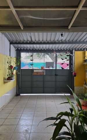 Casa para alugar com 105m², 2 quartos e 2 vagas Casa para alugar com 105m², 2 quartos e 2 vagasGaragem