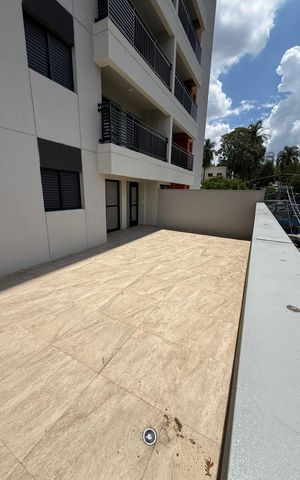 Apartamento à venda com 84m², 2 quartos e 1 vaga Apartamento à venda com 84m², 2 quartos e 1 vagaVaranda