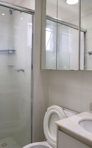 Apartamento para alugar com 55m², 2 quartos e 1 vaga Apartamento para alugar com 55m², 2 quartos e 1 vagaBanheiro do Quarto 1
