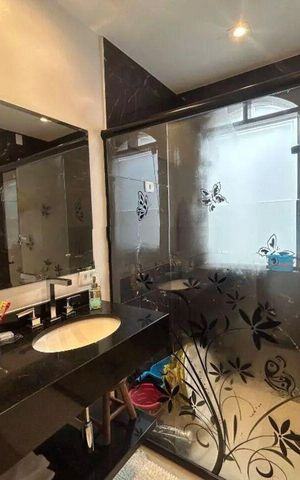Casa para alugar com 265m², 3 quartos e 2 vagas Casa para alugar com 265m², 3 quartos e 2 vagasBanheiro