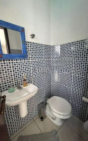 Casa para alugar com 265m², 3 quartos e 2 vagas Casa para alugar com 265m², 3 quartos e 2 vagasBanheiro