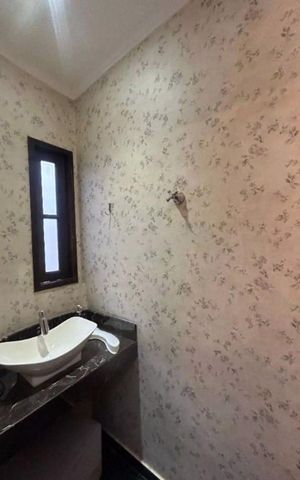 Casa para alugar com 265m², 3 quartos e 2 vagas Casa para alugar com 265m², 3 quartos e 2 vagasLavabo