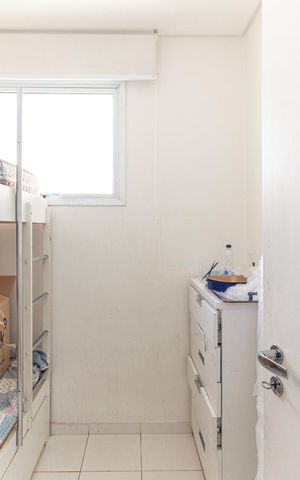 Apartamento à venda com 300m², 4 quartos e 4 vagas Apartamento à venda com 300m², 4 quartos e 4 vagasQuarto de Serviço