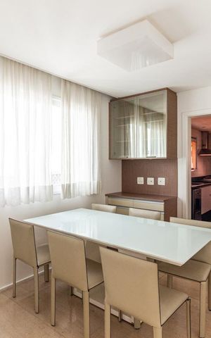 Apartamento à venda com 300m², 4 quartos e 4 vagas Apartamento à venda com 300m², 4 quartos e 4 vagasCozinha - Copa