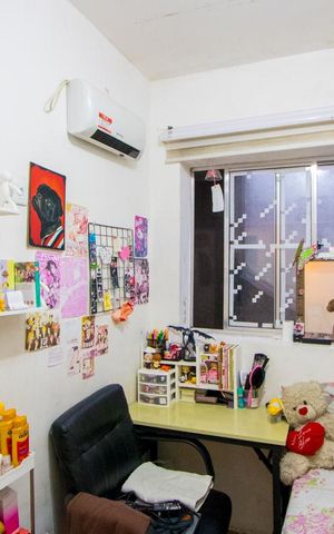 Casa à venda com 175m², 4 quartos e 2 vagas Casa à venda com 175m², 4 quartos e 2 vagasQuarto 2