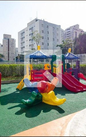 Apartamento à venda com 165m², 3 quartos e 3 vagasÁrea comum - Playground
