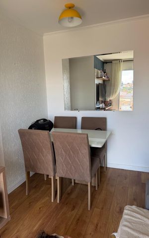 Apartamento à venda com 49m², 2 quartos e 1 vaga Apartamento à venda com 49m², 2 quartos e 1 vagaSala