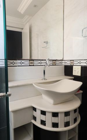 Apartamento à venda com 66m², 3 quartos e 2 vagasBanheiro da Suíte