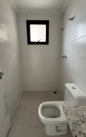 Apartamento à venda com 56m², 2 quartos e 1 vaga Apartamento à venda com 56m², 2 quartos e 1 vagaBanheiro da Suíte