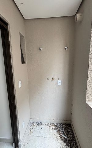 Apartamento à venda com 56m², 2 quartos e 1 vaga Apartamento à venda com 56m², 2 quartos e 1 vagaÁrea de Serviço - Varanda
