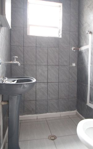 Casa para alugar com 50m², 1 quarto e sem vagaBanheiro