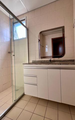 Apartamento à venda com 76m², 3 quartos e 2 vagasbanho