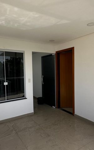 Casa para alugar com 250m², 4 quartos e 2 vagas Casa para alugar com 250m², 4 quartos e 2 vagasVaranda