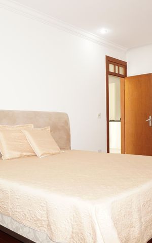 Casa para alugar com 400m², 5 quartos e 4 vagas Casa para alugar com 400m², 5 quartos e 4 vagasSuíte 2