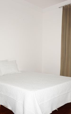 Casa para alugar com 400m², 5 quartos e 4 vagas Casa para alugar com 400m², 5 quartos e 4 vagasSuíte 1