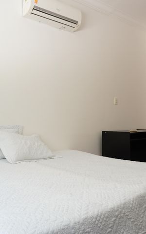 Casa para alugar com 400m², 5 quartos e 4 vagas Casa para alugar com 400m², 5 quartos e 4 vagasSuíte 3