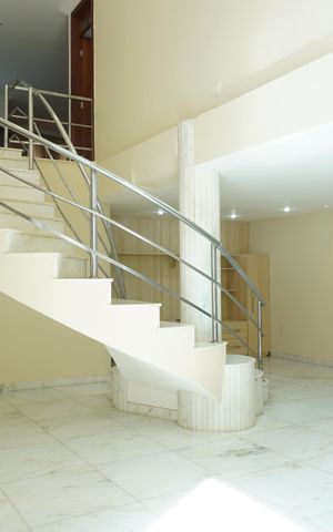 Casa para alugar com 400m², 5 quartos e 4 vagas Casa para alugar com 400m², 5 quartos e 4 vagasSala 1