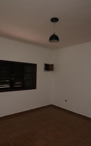 Casa para alugar com 92m², 1 quarto e 1 vagaQuarto