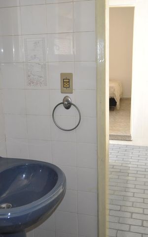 Casa de condomínio à venda com 150m², 3 quartos e 3 vagasBanheiro de serviço