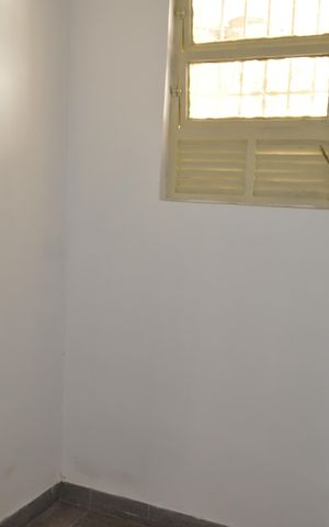 Casa de condomínio à venda com 150m², 3 quartos e 3 vagasQuarto de serviço