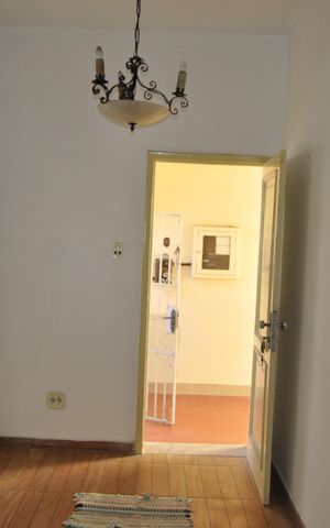 Casa de condomínio à venda com 150m², 3 quartos e 3 vagasSala